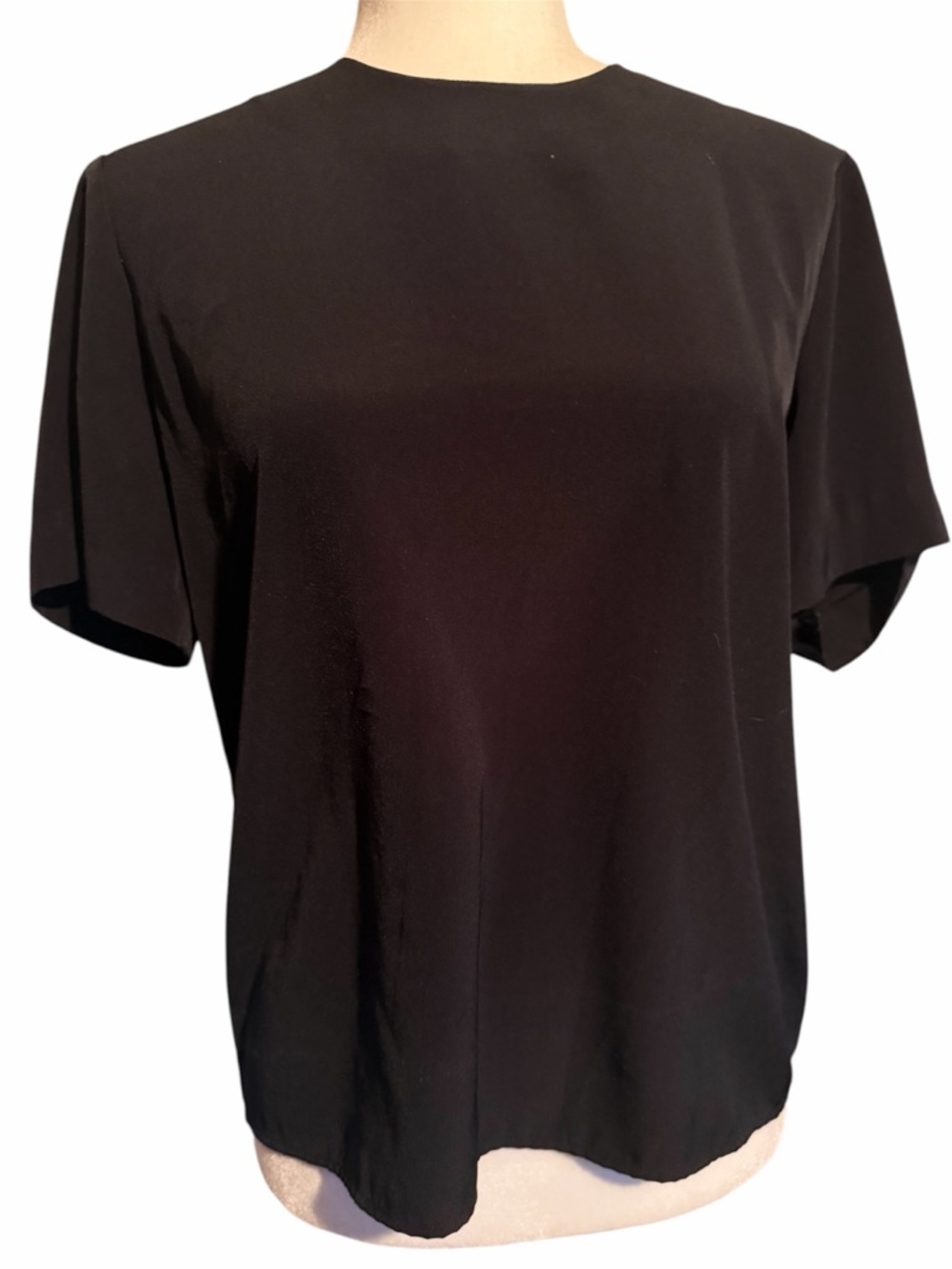 Kasper Black Short Sleeve Crewneck Blouse